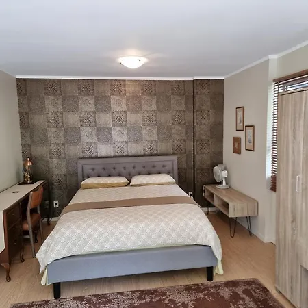 Entire Ground Floor With Full-Privacy And Family-Friendly Popular To Ferry Catchers Wellington Exterior photo