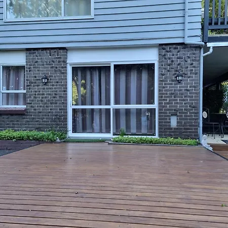 Entire Ground Floor With Full-Privacy And Family-Friendly Popular To Ferry Catchers Wellington Exterior photo